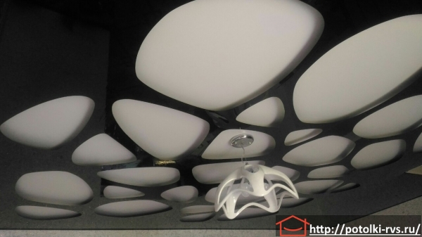 Резные натяжные потолки Apply