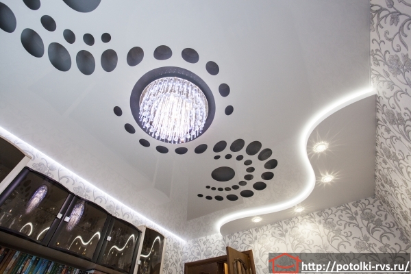 Резные натяжные потолки Apply